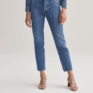 Slim high waisted jeans ! No stains or flaws .